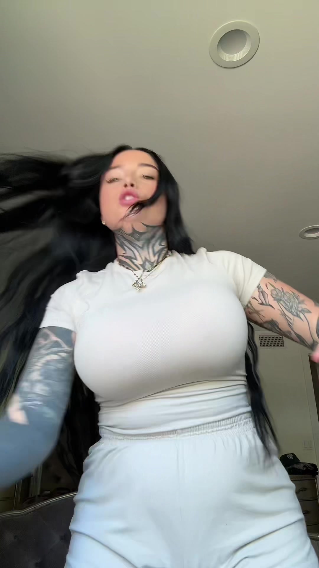 @Andeemind