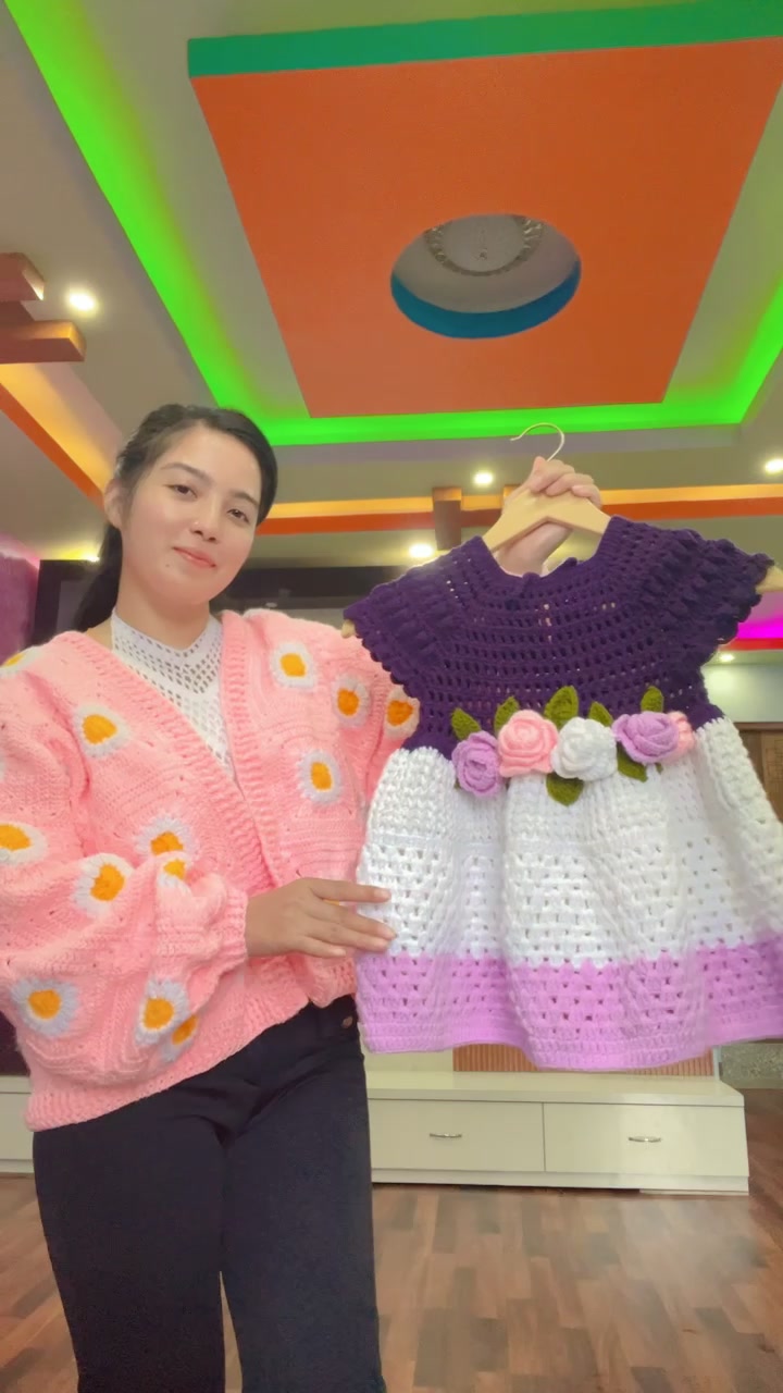 @reena's crochet crop top