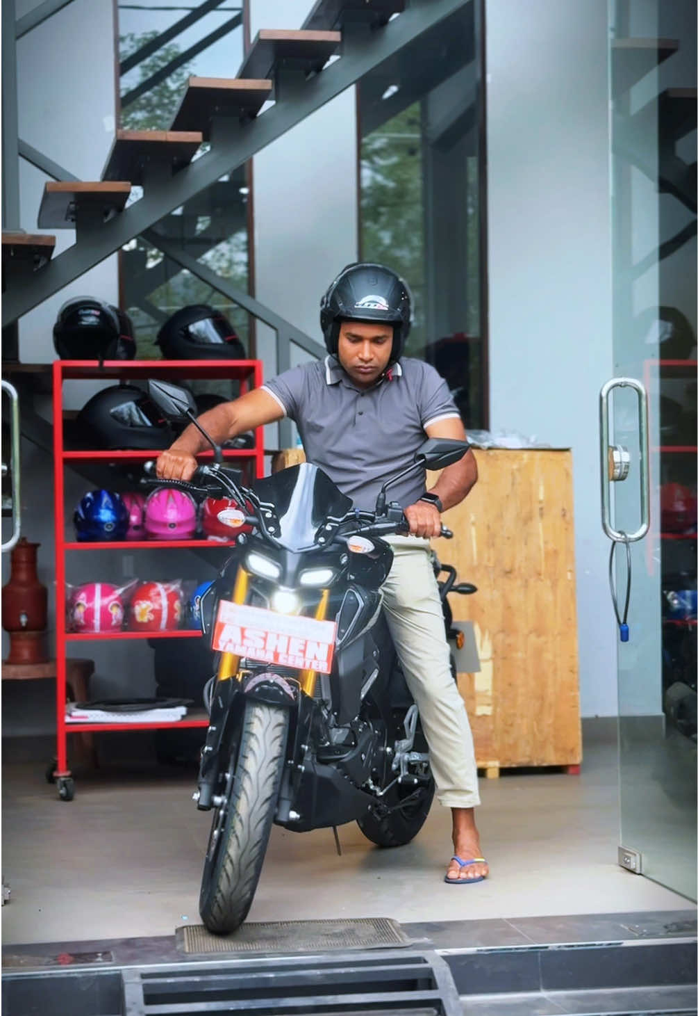 @Ashen Yamaha 🇱🇰