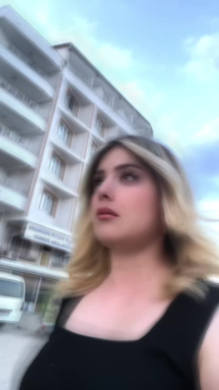 @Derya02