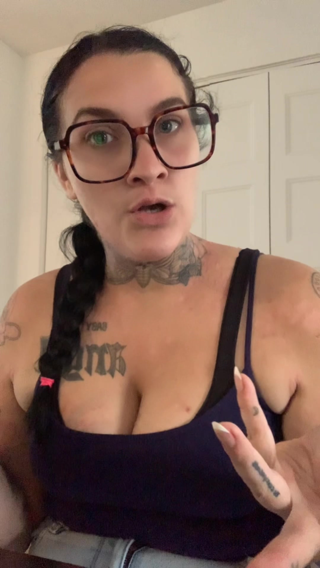@madame Ⓜ️