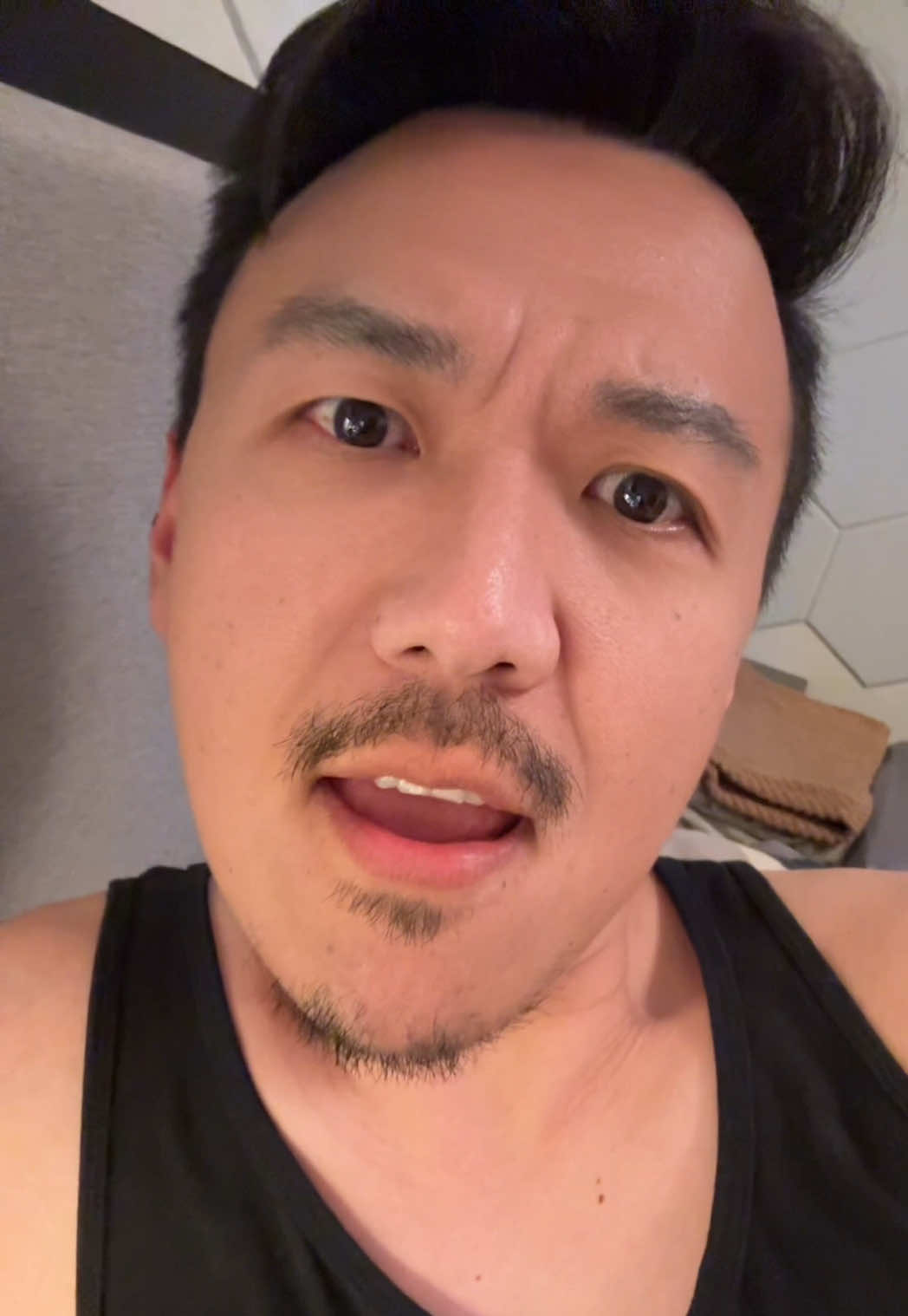 @RealTomChou