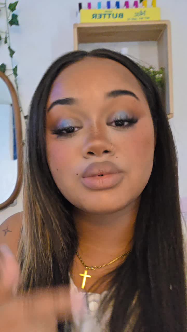 @Ayoko