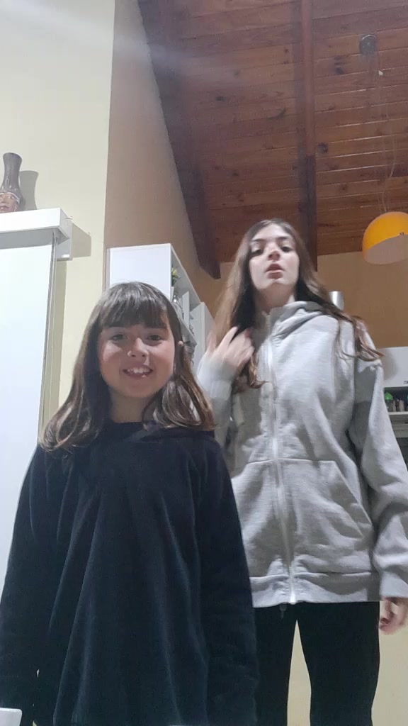 @𝑣𝑖𝑘𝑦🌹