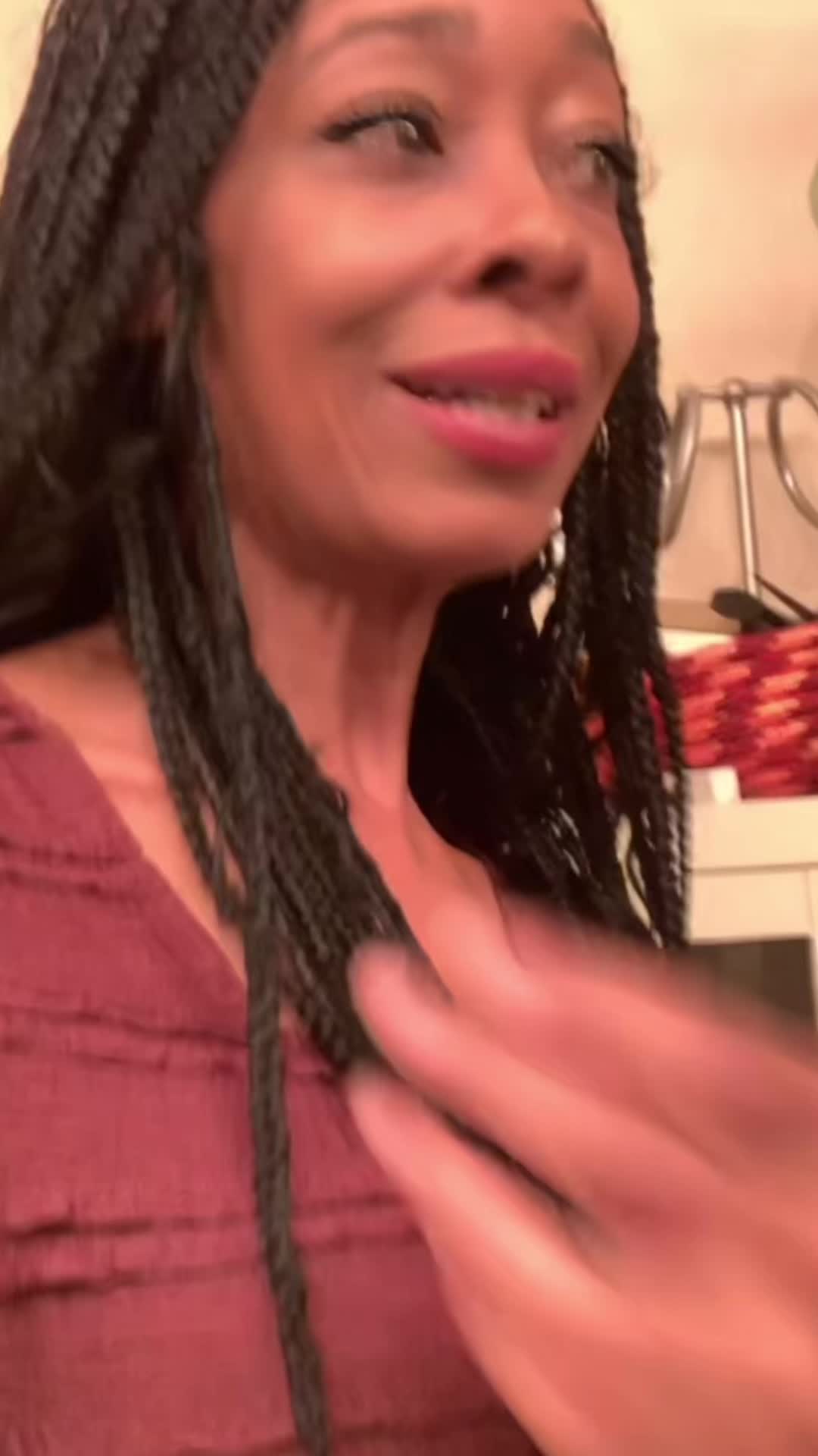 @TheLibrarienne