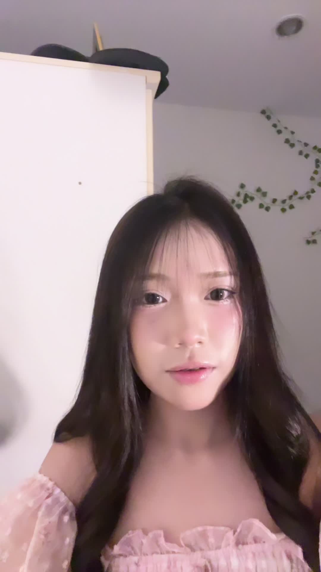@น้องพลอยนี่น่า