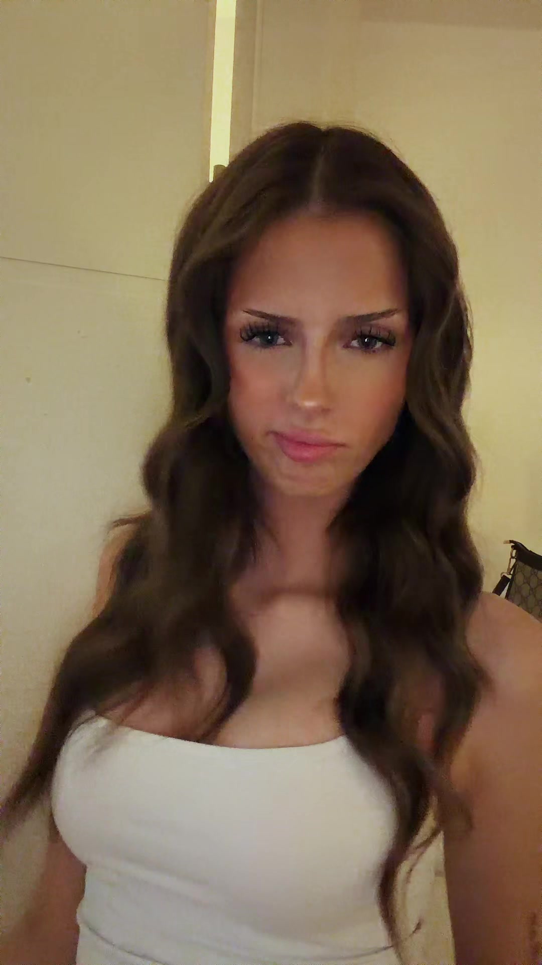 @anialivo
