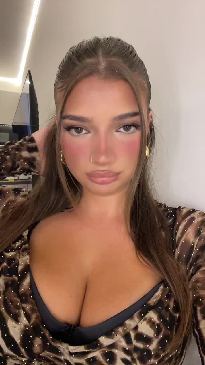 @𝒷𝑒𝓁𝓁𝒶𝒶🇦🇱