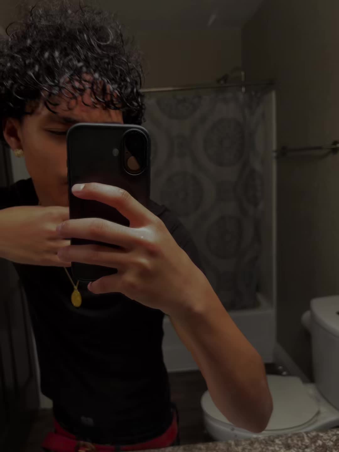 @…