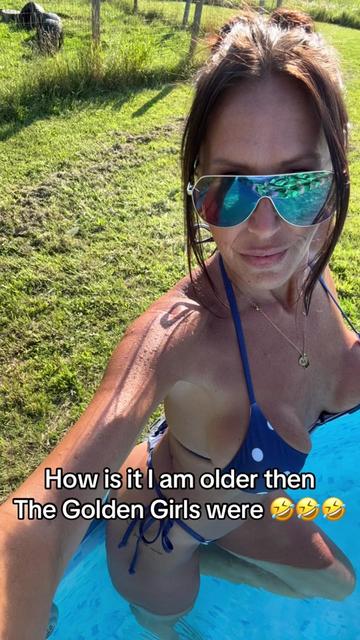 @Leone_The Bikini Farmer