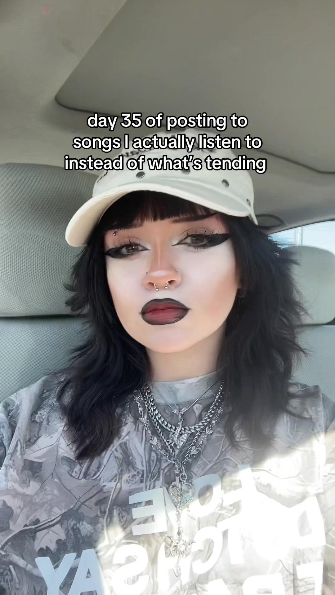 @mek