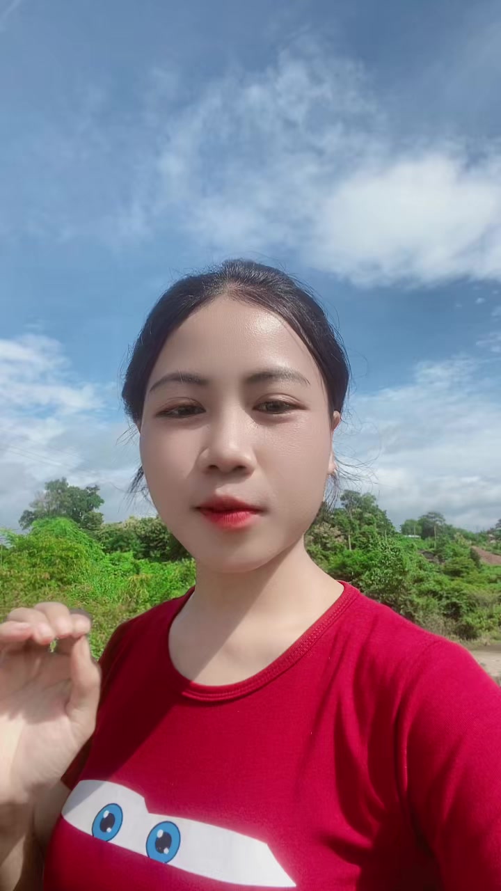 @ເດັກລາວ ສາວບ້ານປົ່ງ