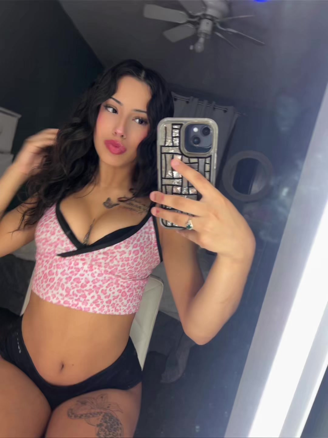 @💋