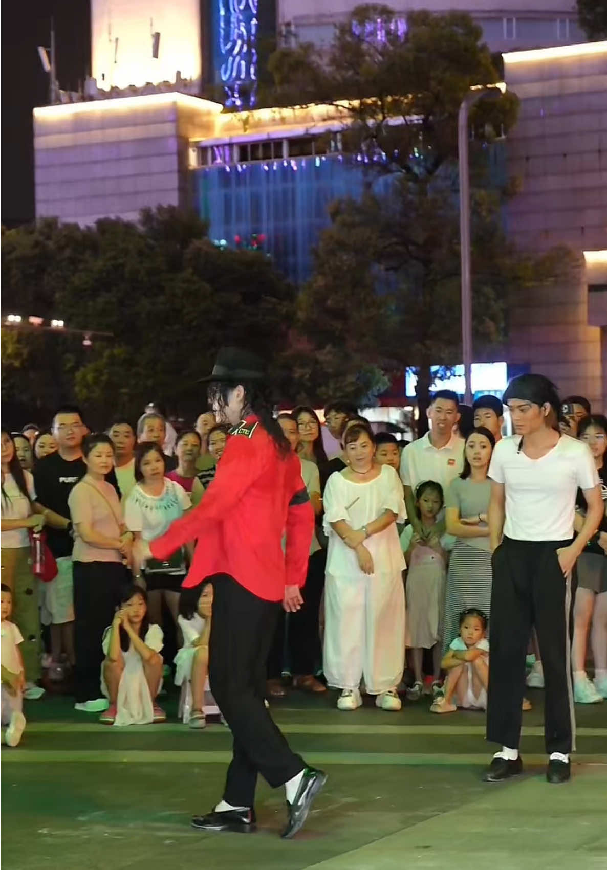 @MichaelJacksonCJ