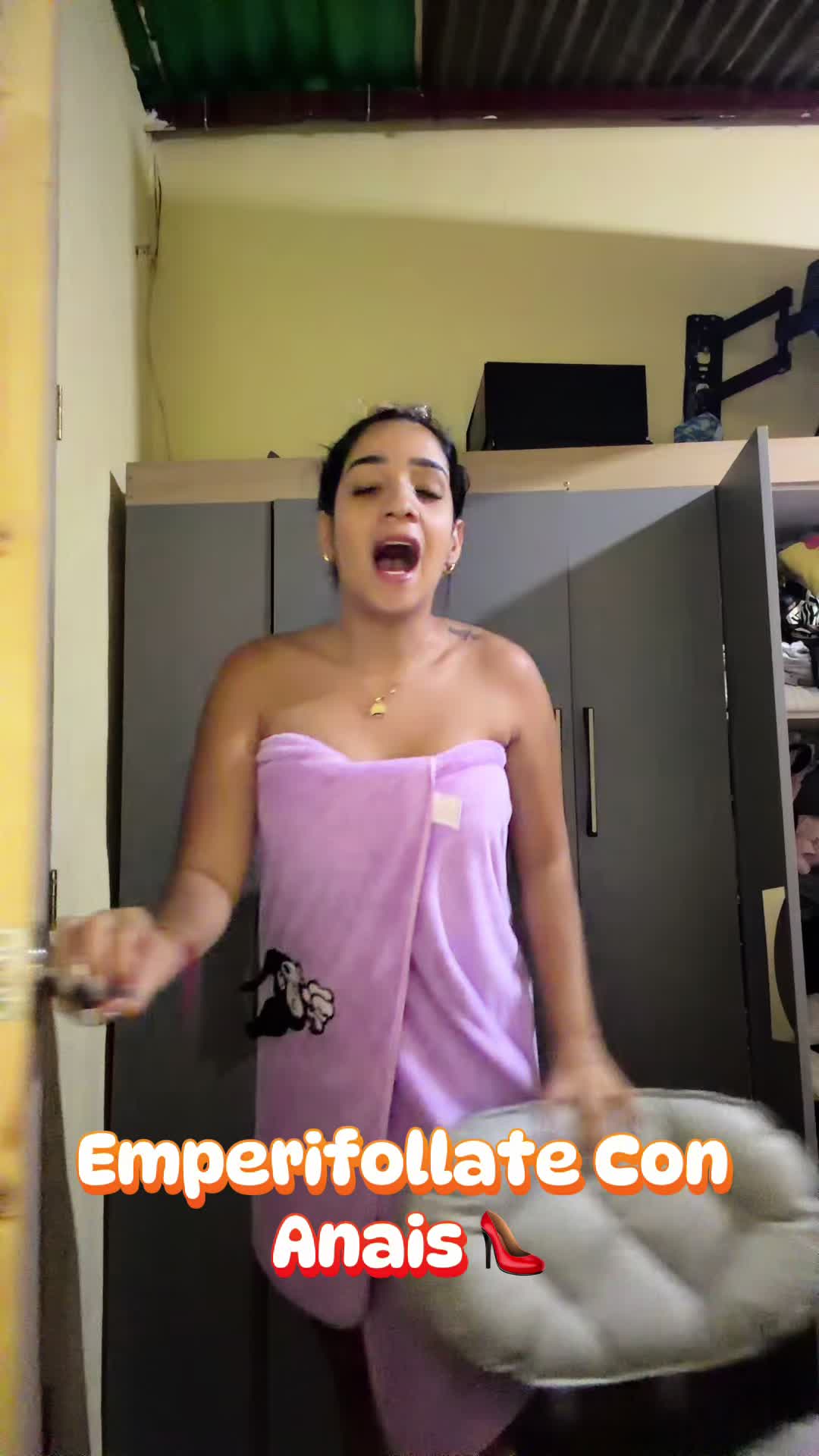 @anaisurbano2