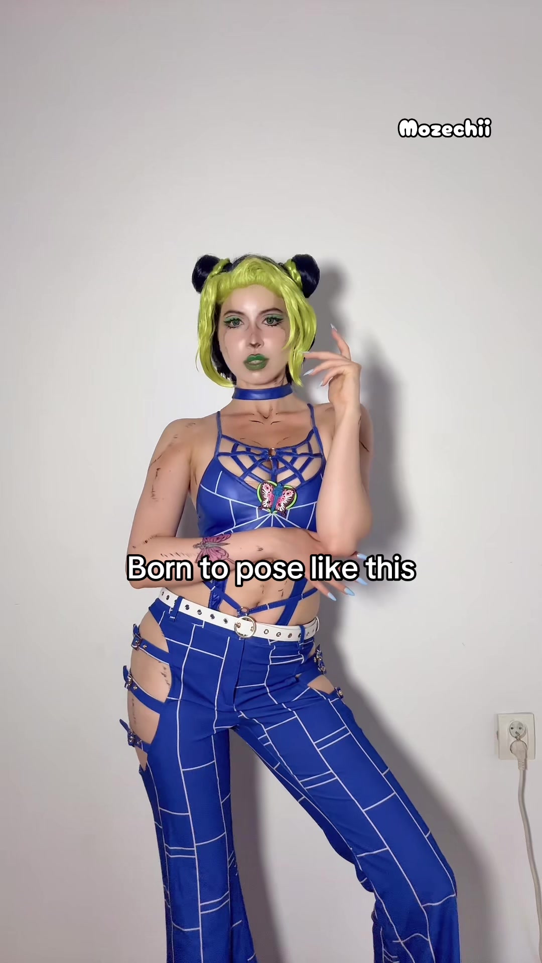 @Mozechii