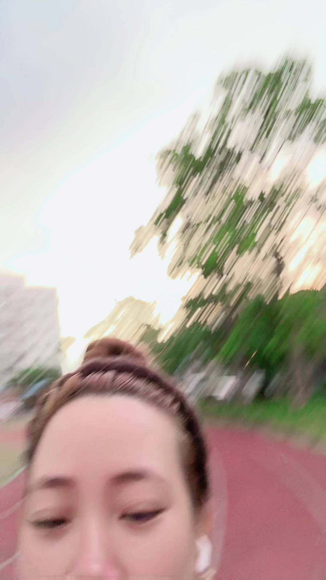 @羅納