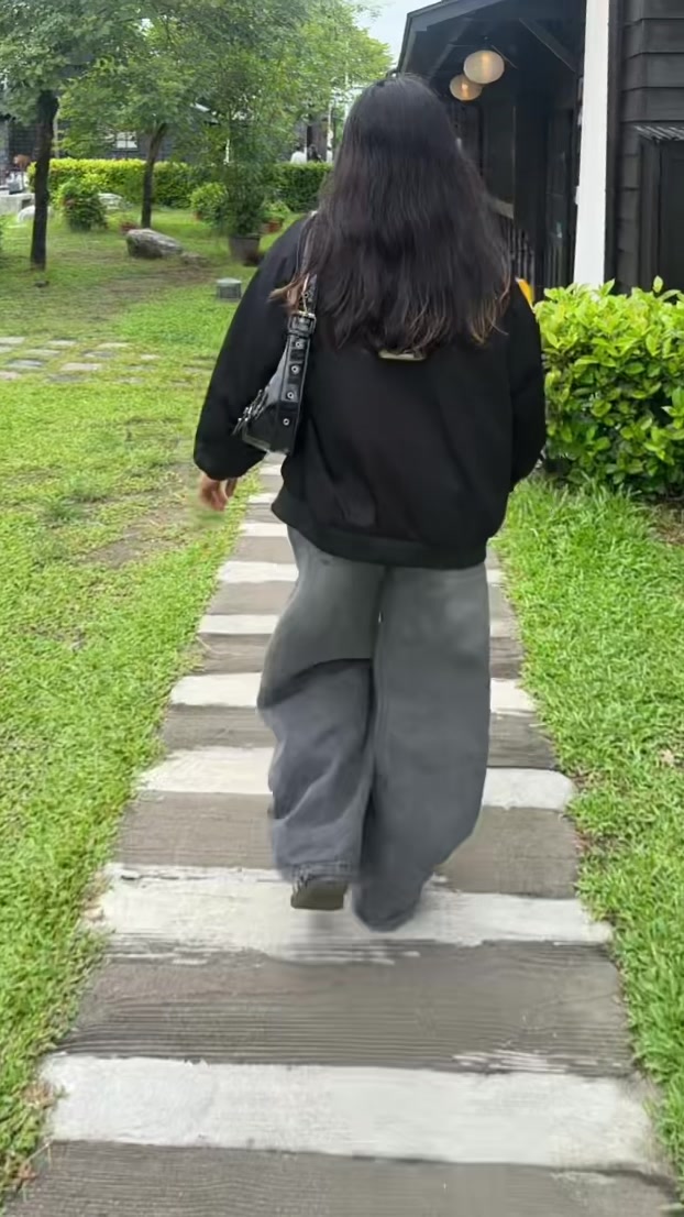 @DEWI SEPTIANI 🇲🇨🇹🇼