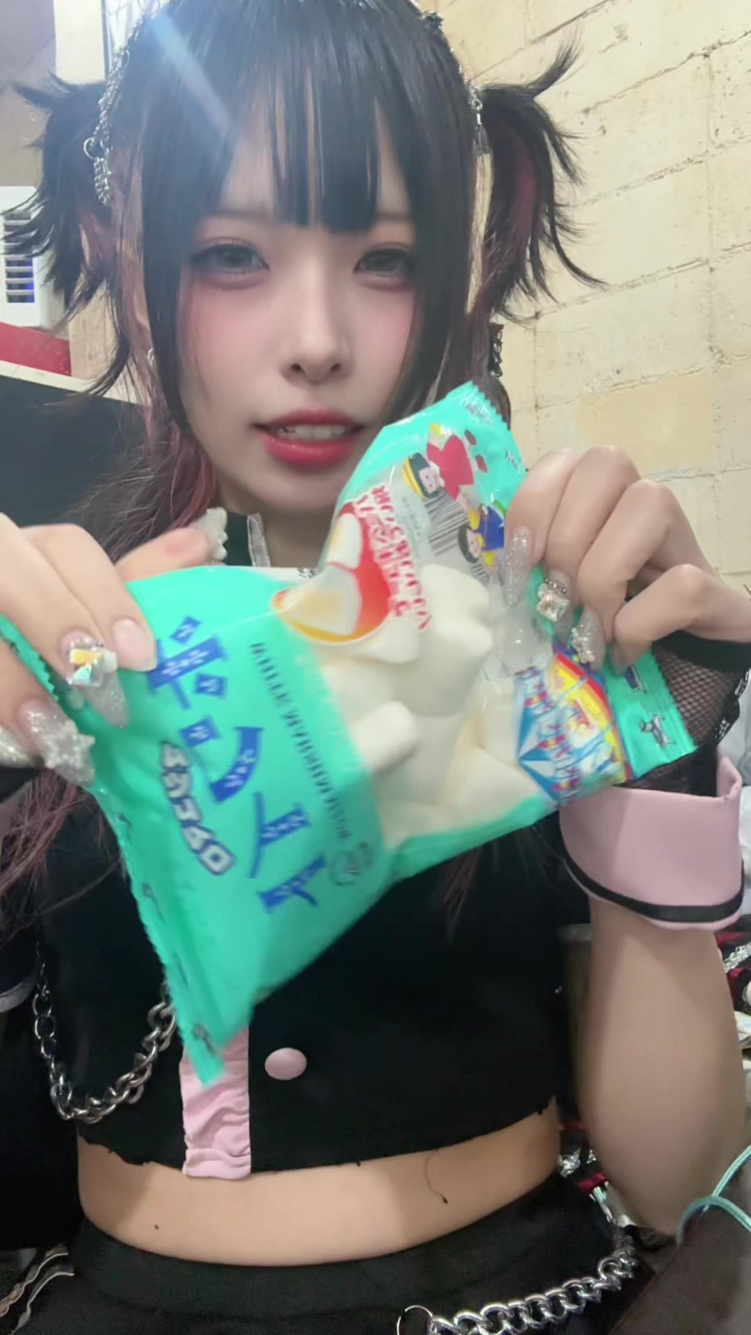 @くるタン👅