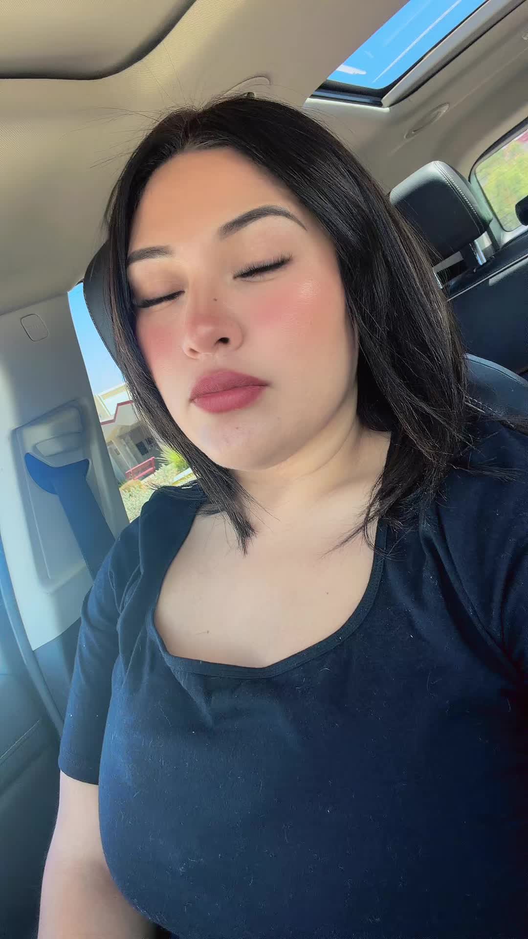@Diviaaa