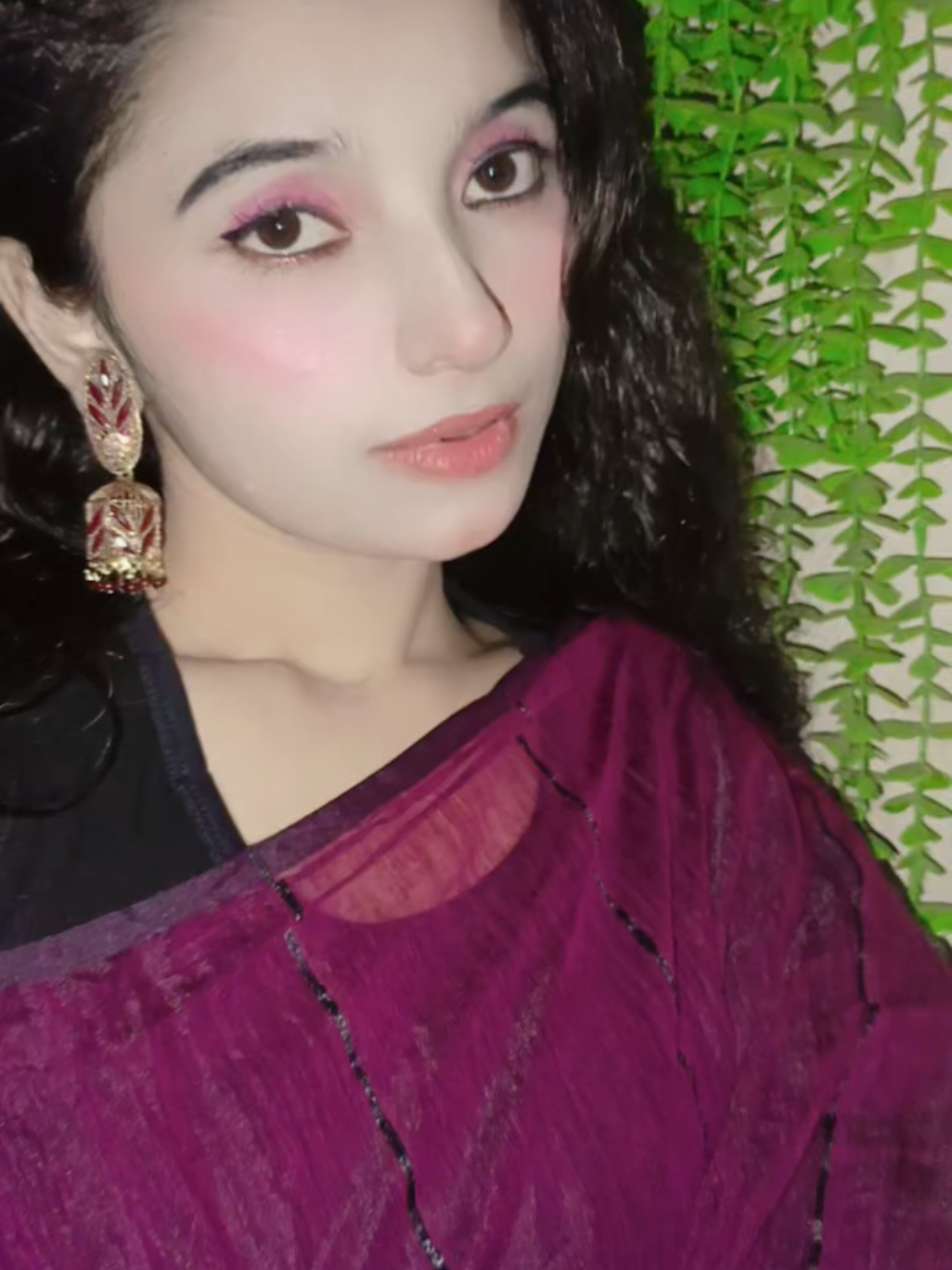 @- রহস্যময়ী