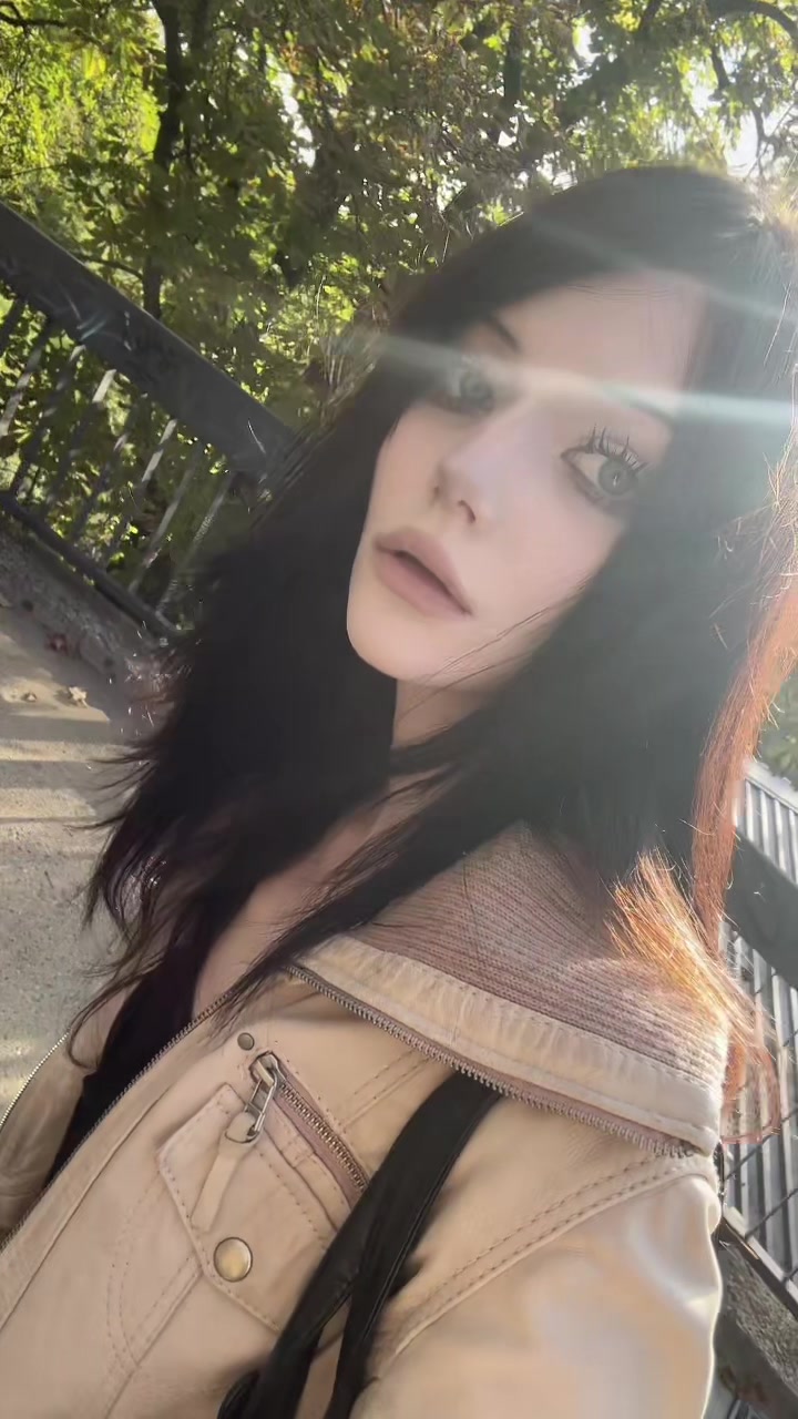 @🧛🏻♀️