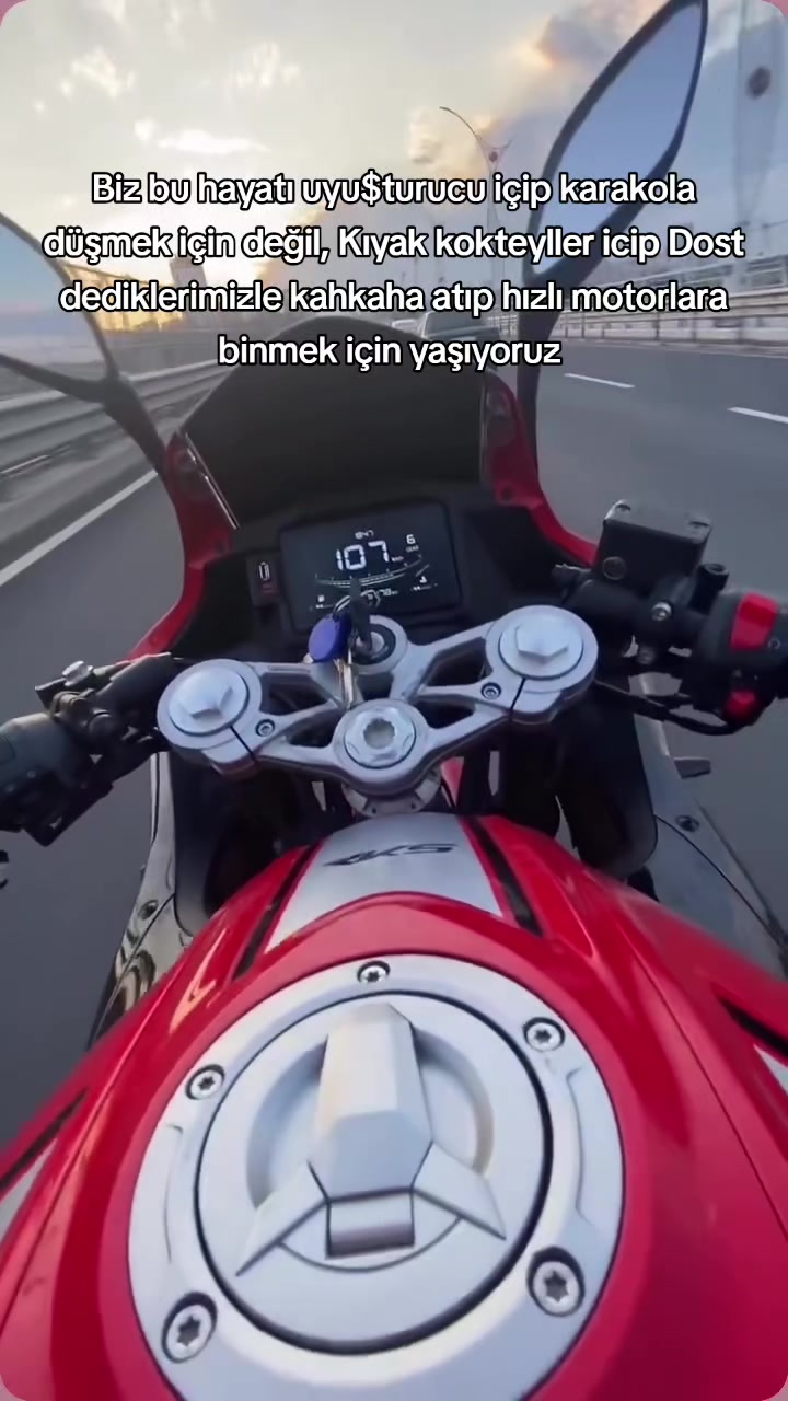 @kerolika