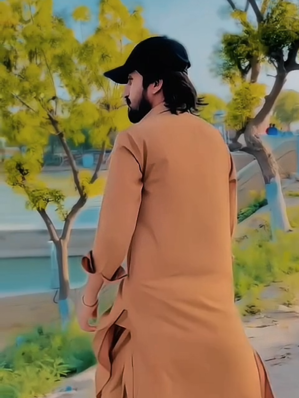 @👻|в𝐀вᗩ𝐫 لاشاری ✪