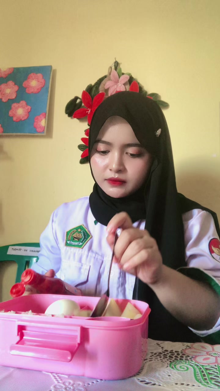 @intannn S.Pd 🍓