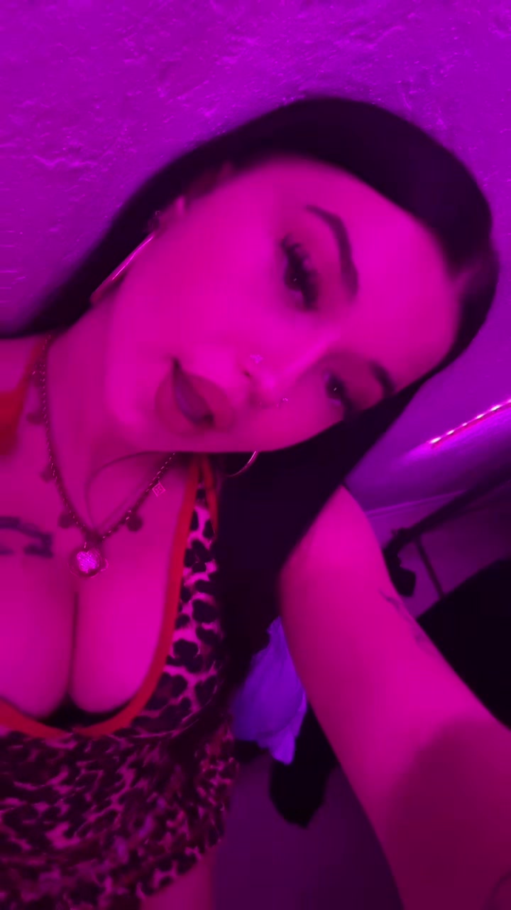 @Cecil&eacute;