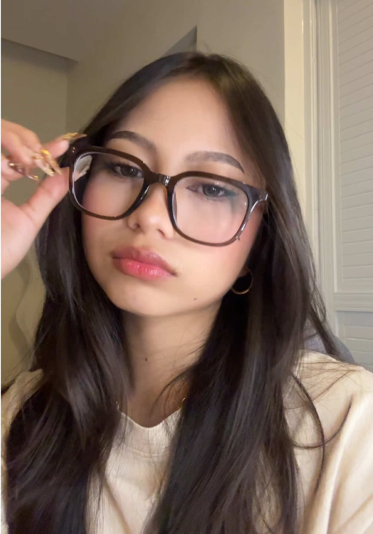 @elyssaolazo_