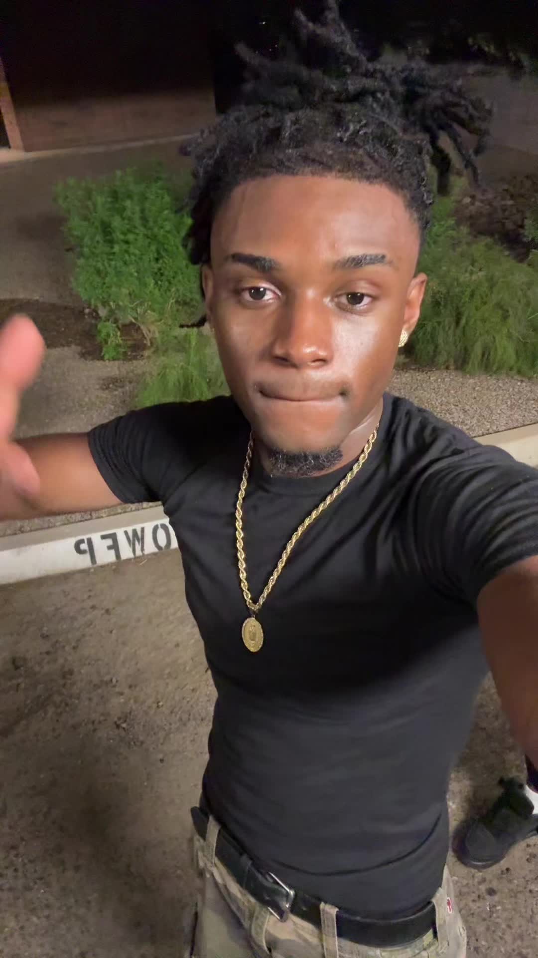 @🕸️