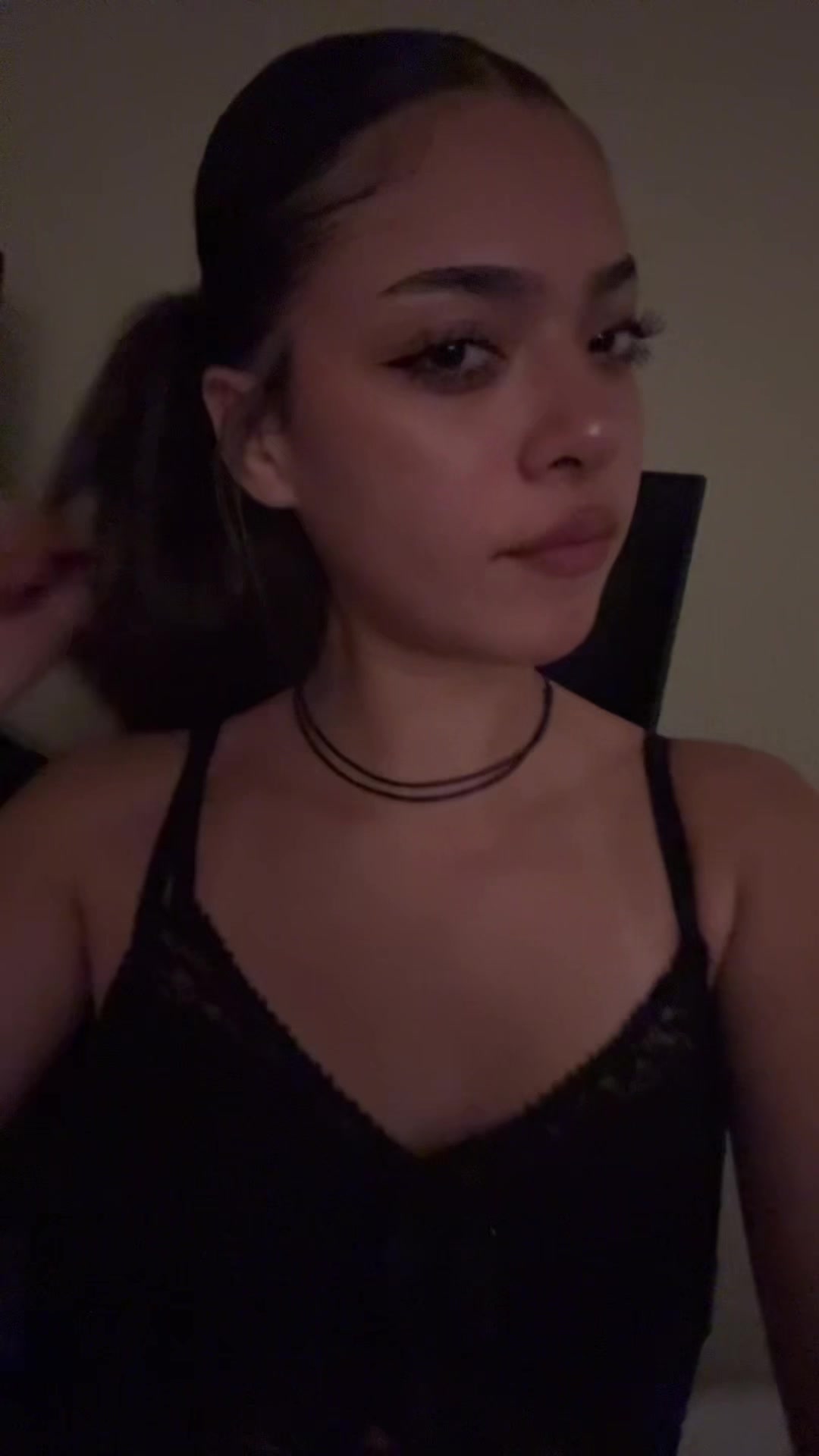 @bella