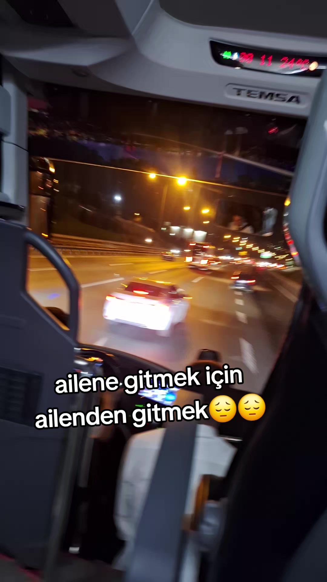 @Bet&uuml;l Halil sağ