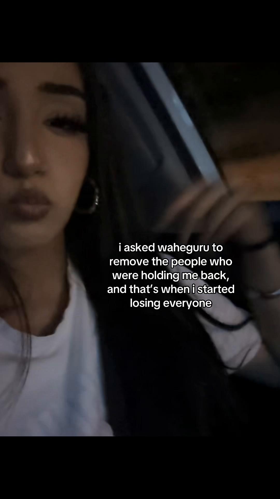@Naaz🪯