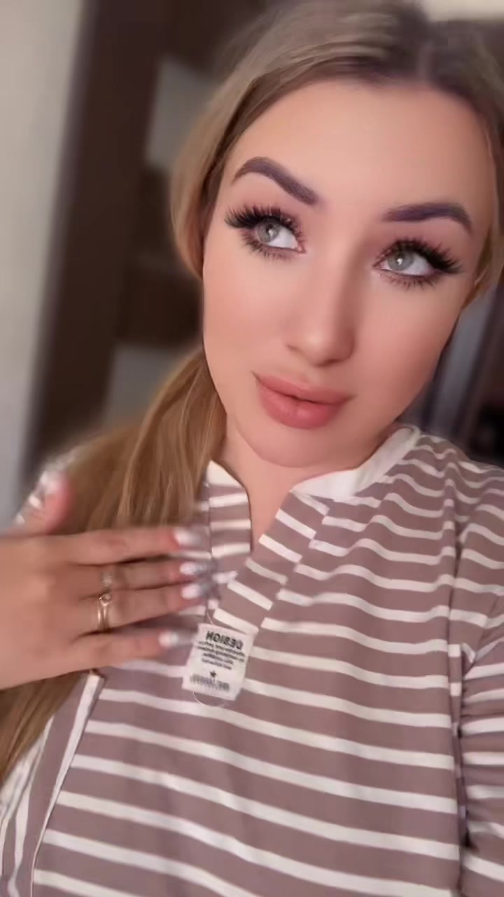 @Анюта 💜