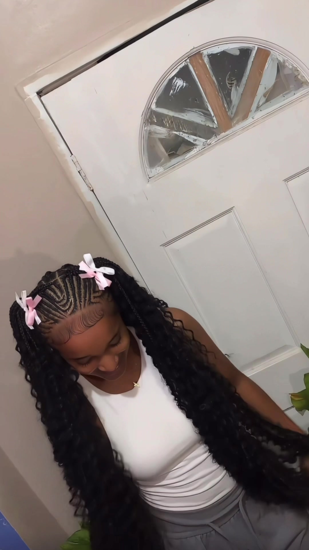 @💇🏻&zwj;♀️