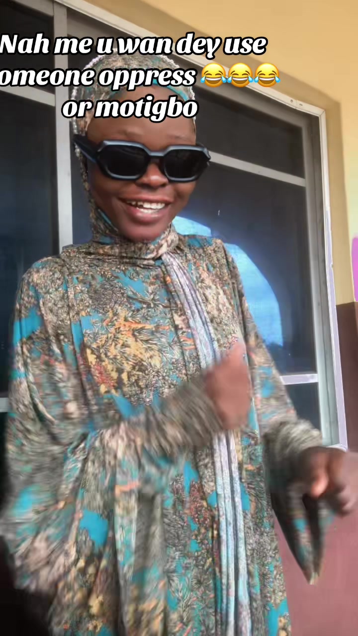 @adesoftfashion