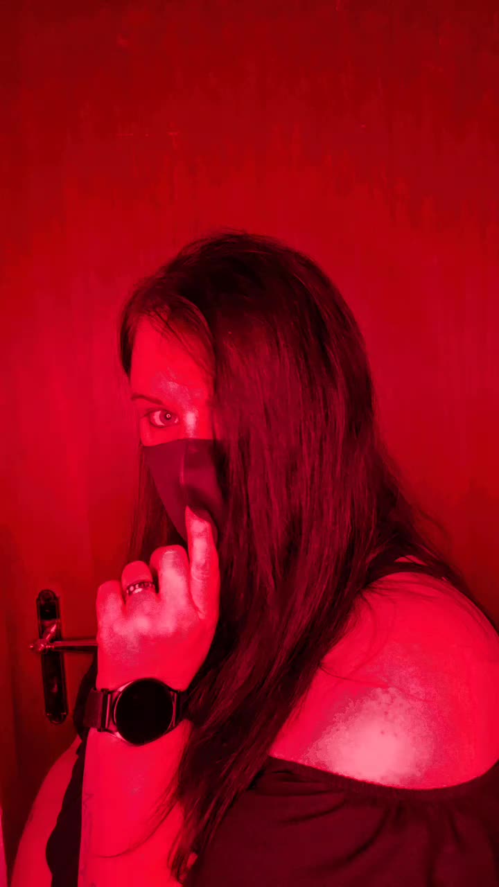 @𝕾𝖆𝖑𝖊𝖒 𝖂𝖎𝖙𝖈𝖍 🖤