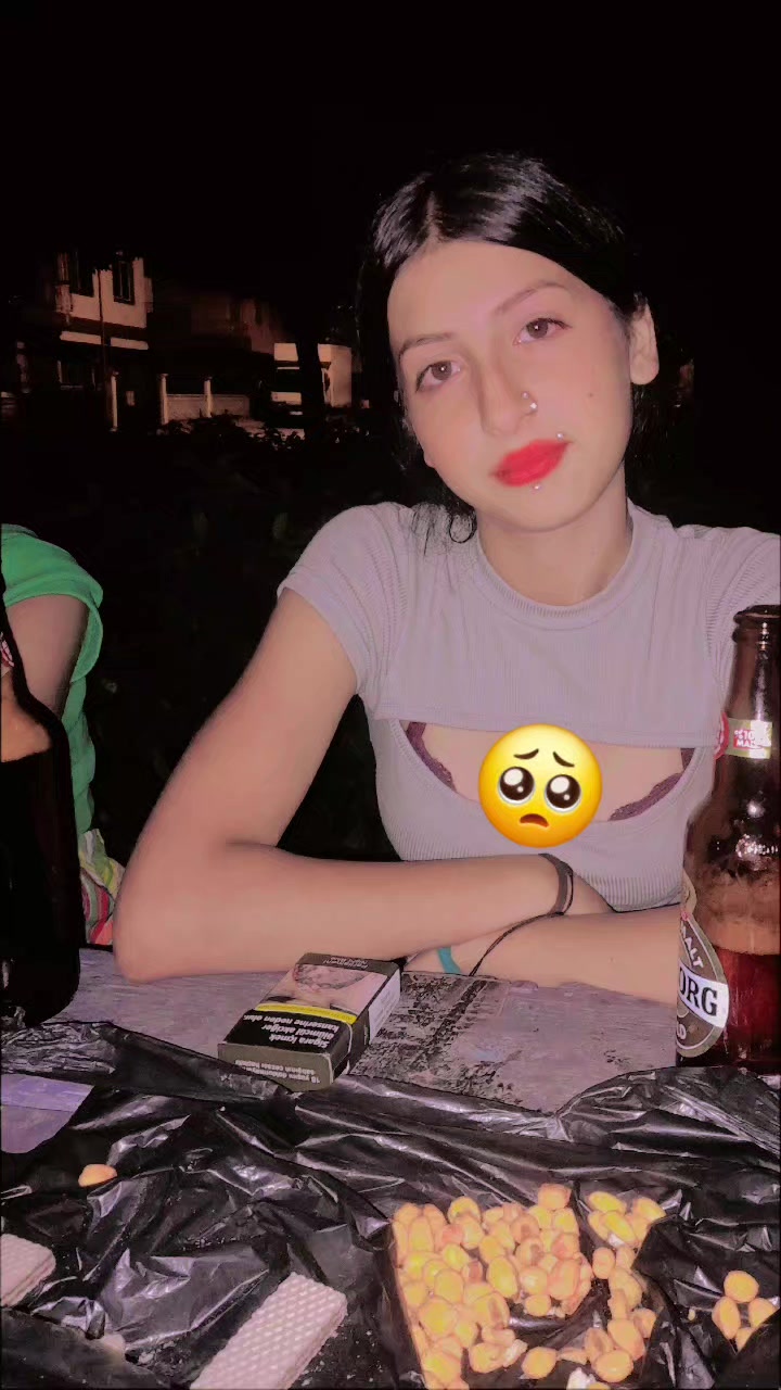 @Emine div