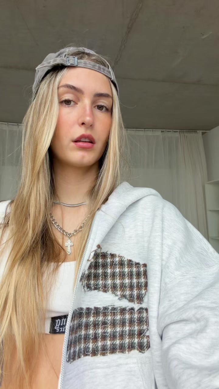 @Abriuuuur