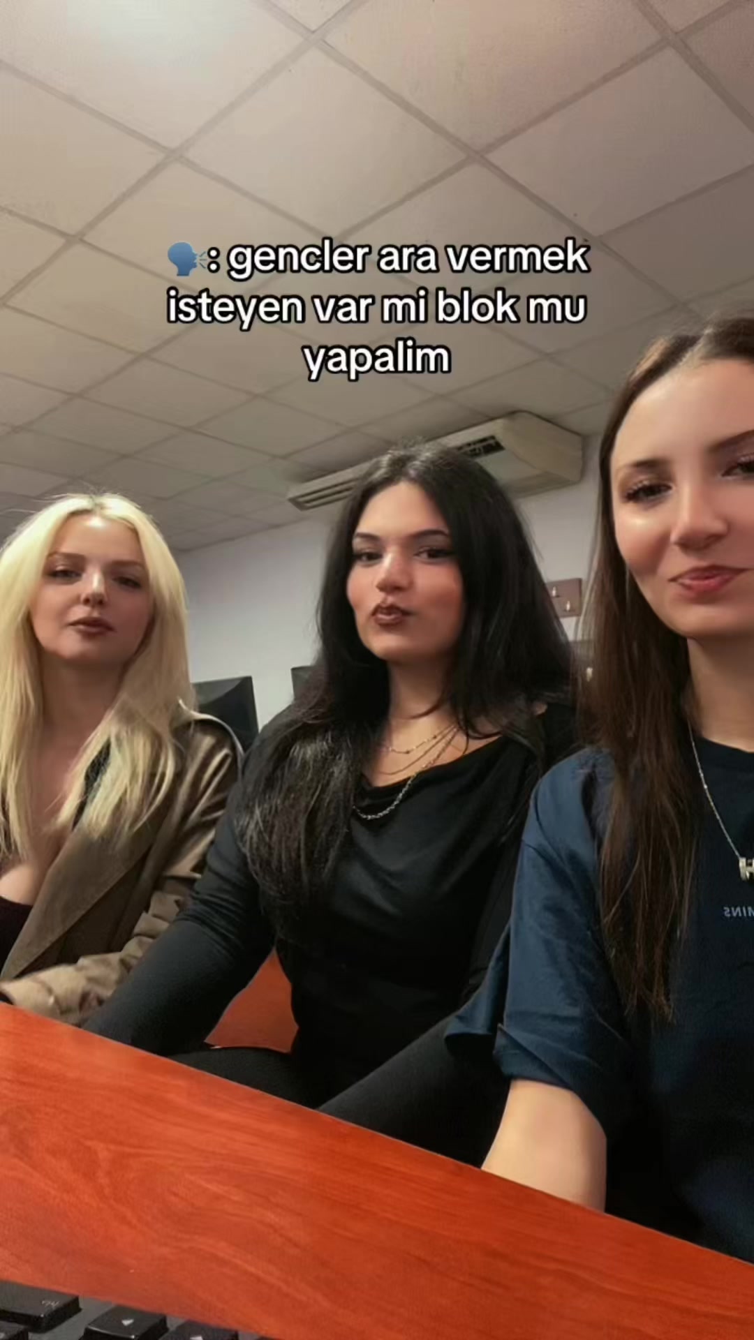 @ayeebusee