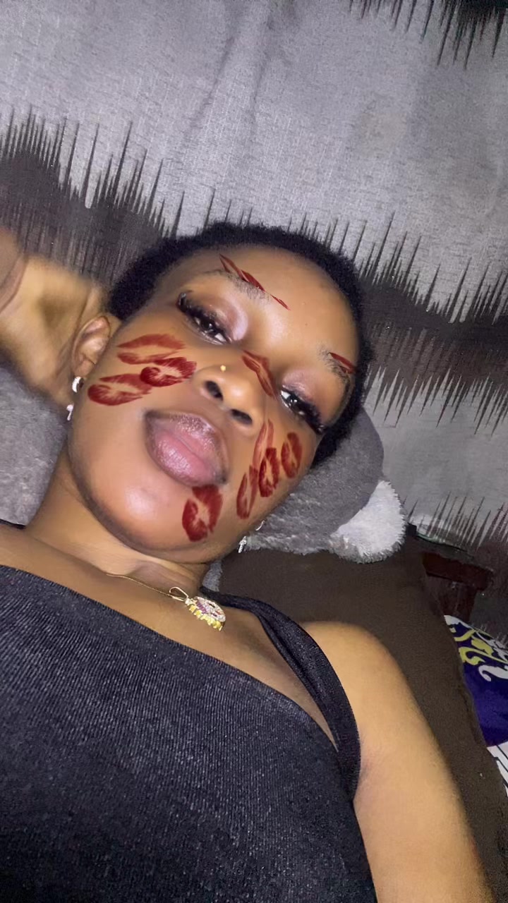 @SLIMTIZZYHAIRLINE05