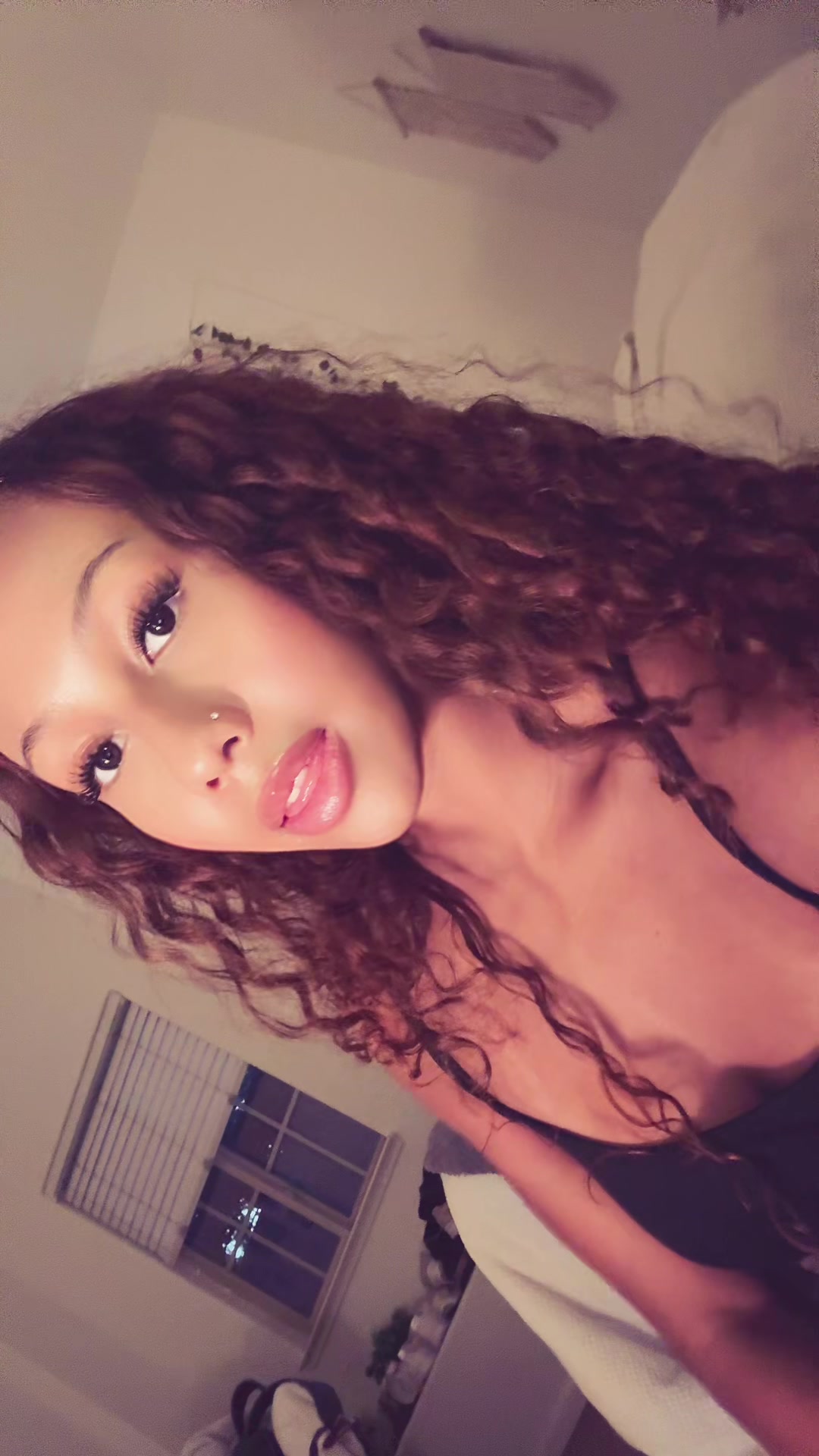 @Nylaaa