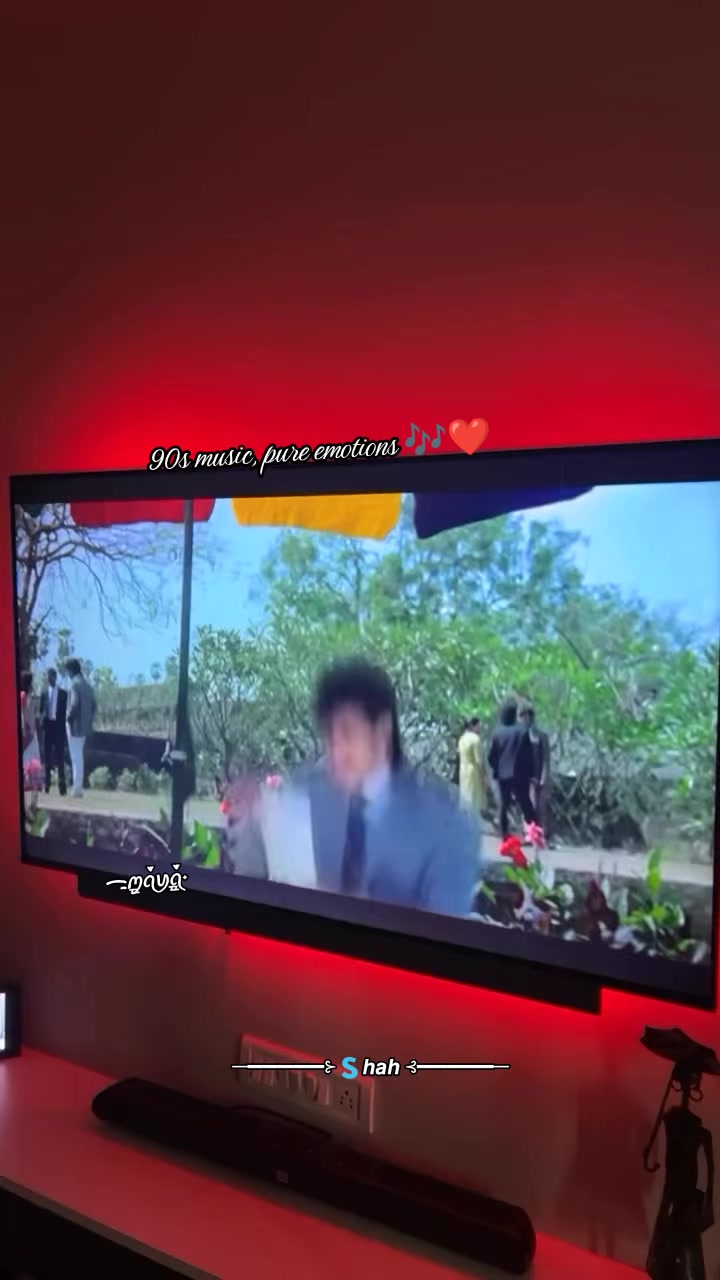 @مایہ سیــْــْـاہ بَـــ٘ــخت💔