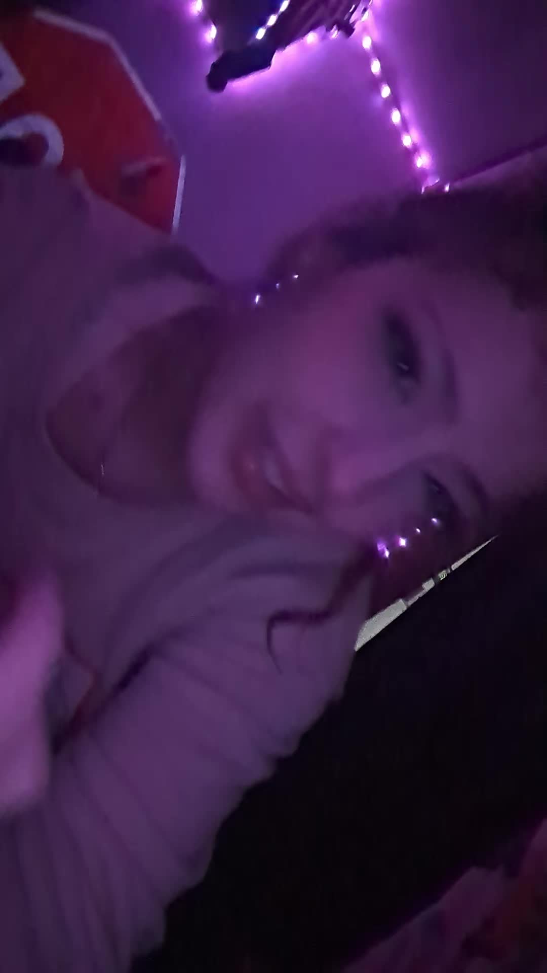 @whosthisdeva!