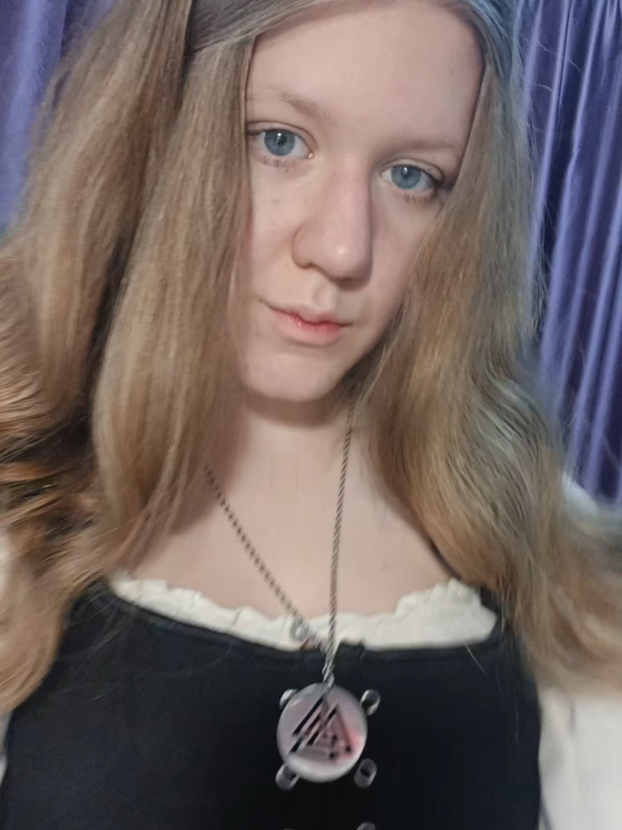@gråtepil🇷🇺💚🖤ᛉ