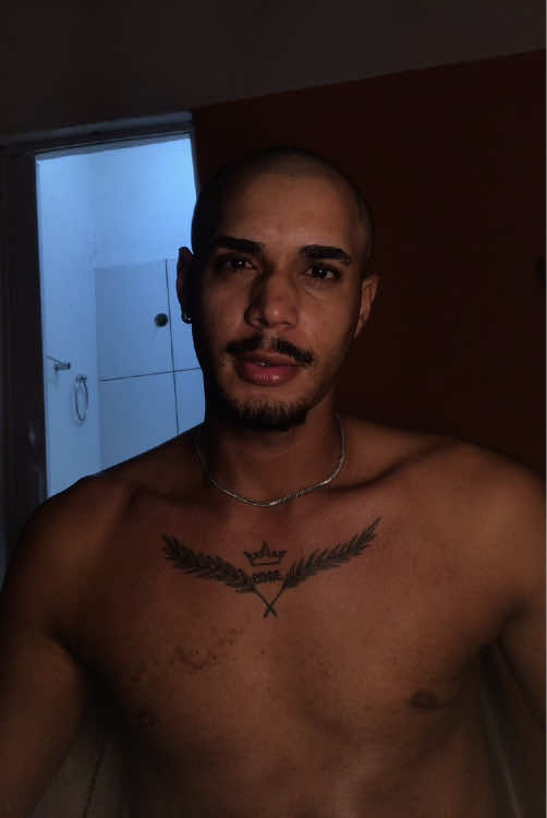 @o moço dramático 🥀