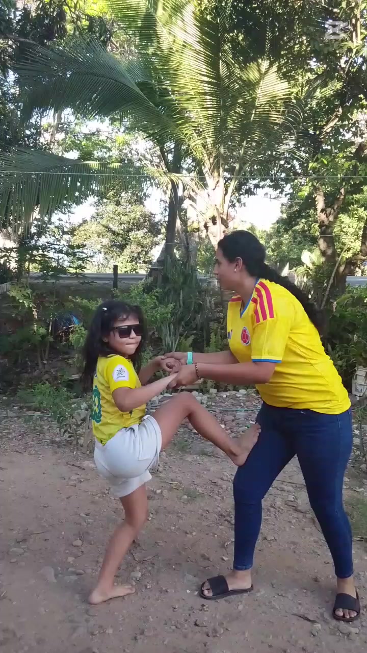 @V&Lambda;L&Xi;NCI&Lambda;:/