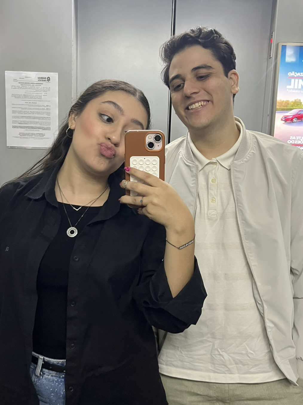 @Ma&iacute;ra Caroline